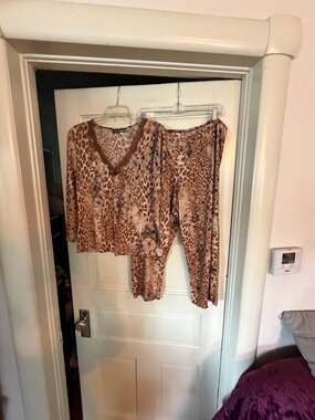 Studio Donatella Animal Print Lace-Trim 2-Piece Lounge Pajama Set